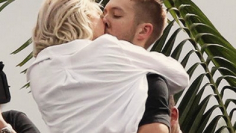 Ellie Gouldind beijando Calvin Harris e mais nas imagens da semana