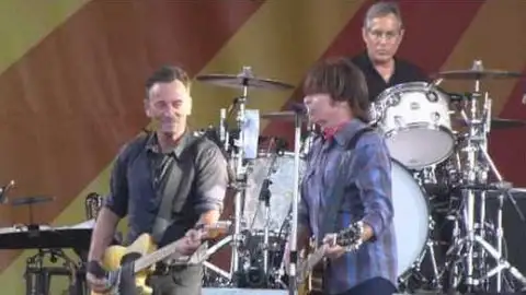 Bruce Springsteen canta clássico do Creedence com John Fogerty. confira!