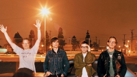 Weezer mostra trecho de nova música em vídeo. Veja!