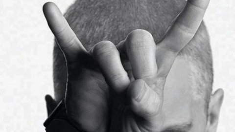 Eminem libera mixtape com 66 músicas