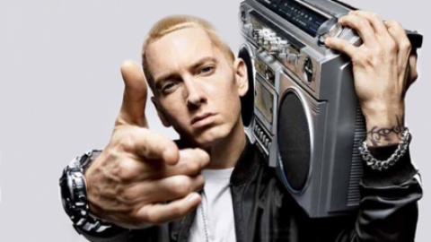 Trilha sonora de "Southpaw", curada por Eminem, estreia no Top 5 da parada de álbuns da Billboard