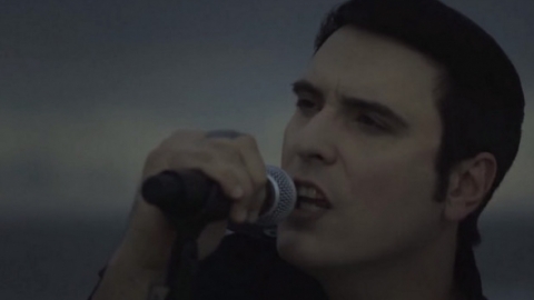 Assista ao clipe de "Angels Fall", novidade do Breaking Benjamin