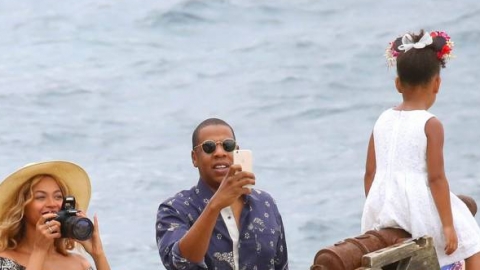 Confira novas fotos das férias de Beyoncé e Jay Z e mais nas Imagens da Semana