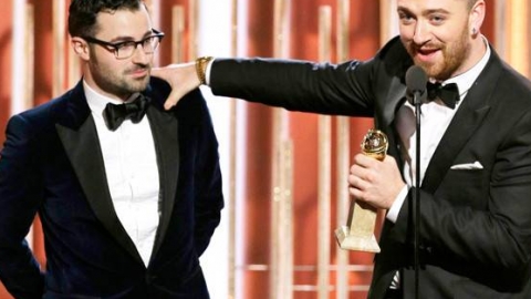 Sam Smith ganha o Oscar de melhor canção original por "Writing's On The Wall"