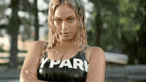 "LEMONADE" de Beyoncé estreia no topo da parada britânica. Prince domina o top 100