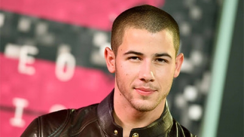 Nick Jonas trabalha em nova música com Skylar Grey