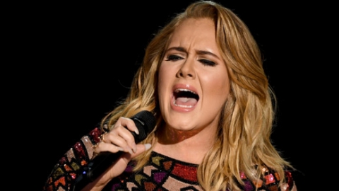 Após sete anos consecutivos, "21" de Adele sai da parada americana de álbuns