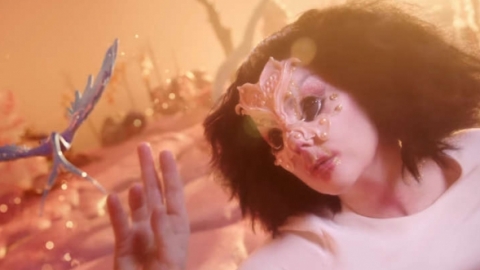 Björk lança clipe elaborado para "Utopia". Veja!