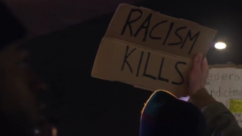 Tom Waits e Marc Ribot regravam "Bella Ciao". Ouça!