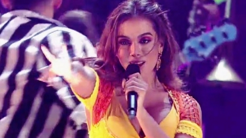 Anitta apresenta versão "salsa" do sucesso "Veneno" em premiação nos Estados Unidos. Veja!