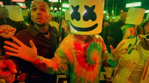 Veja o clipe da parceria de Marshmello com Chris Brown e Tyga, "Light It Up"