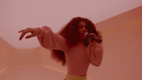 Cantora MARIA é a primeira brasileira a estrelar o projeto DSCVR do Vevo. Veja!