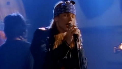 "Sweet Child O' Mine" do Guns N' Roses é o primeiro clipe dos anos 80 com um bilhão de views