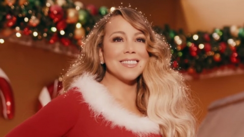 Mariah Carey segue no topo em semana repleta de músicas de Natal: Veja o Top 10 singles nos EUA!
