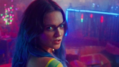 Tove Lo lança clipe para "Are U Gonna Tell Her?", música em parceria com MC Zaac. Veja!
