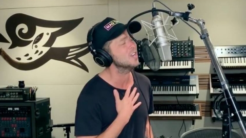 OneRepublic estreia clipe comovente para "Better Days". Confira!