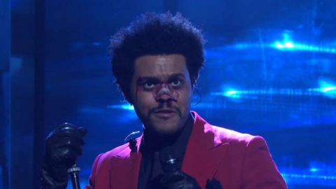 Com "After Hours", The Weeknd completa um mês no topo da parada americana de álbuns