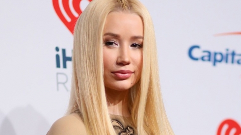 Iggy Azalea revela que teve um filho: "Quero manter a vida dele privada"
