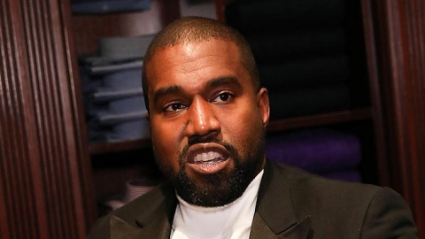 Kanye West é suspenso do Twitter após série de publicações polêmicas