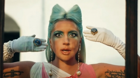 Lady Gaga lança clipe de "911" com produção cinematográfica e história incrível. Veja!