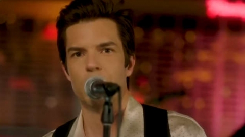 The Killers relembram "Mr. Brightside" no intervalo de jogo da NFL. Veja!