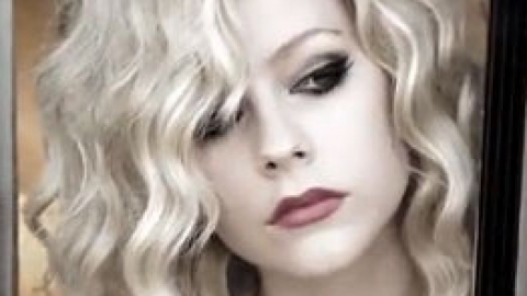 Avril Lavigne é eleita melhor artista pop em premiação da Billboard japonesa