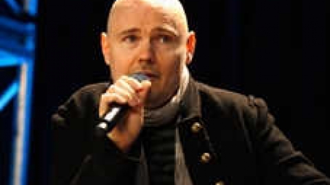 Vocalista do Smashing Pumpkins chama Radiohead de "pomposo"