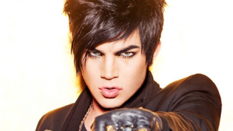 Adam Lambert bate recorde de público em Quebec