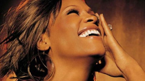 Álbum póstumo de Whitney Houston será lançado em novembro