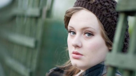 Canção de Adele é uma das mais tocadas em funerais no Reino Unido